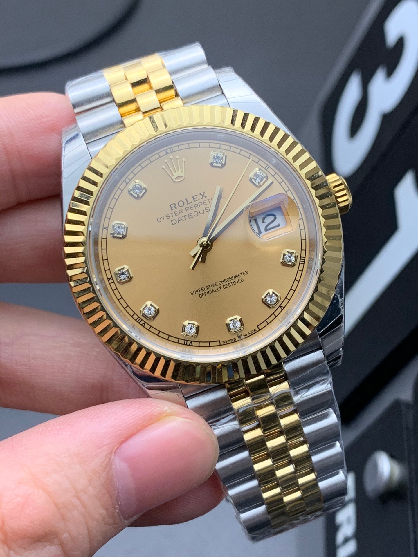 Rolex Day-Date 40 / Datejust 41, full yellow gold style