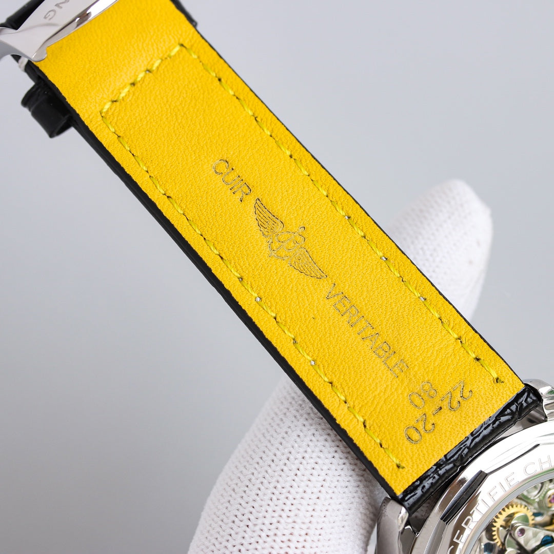 Chronograph - Panda face - Black Leather - Automatic - 42mm