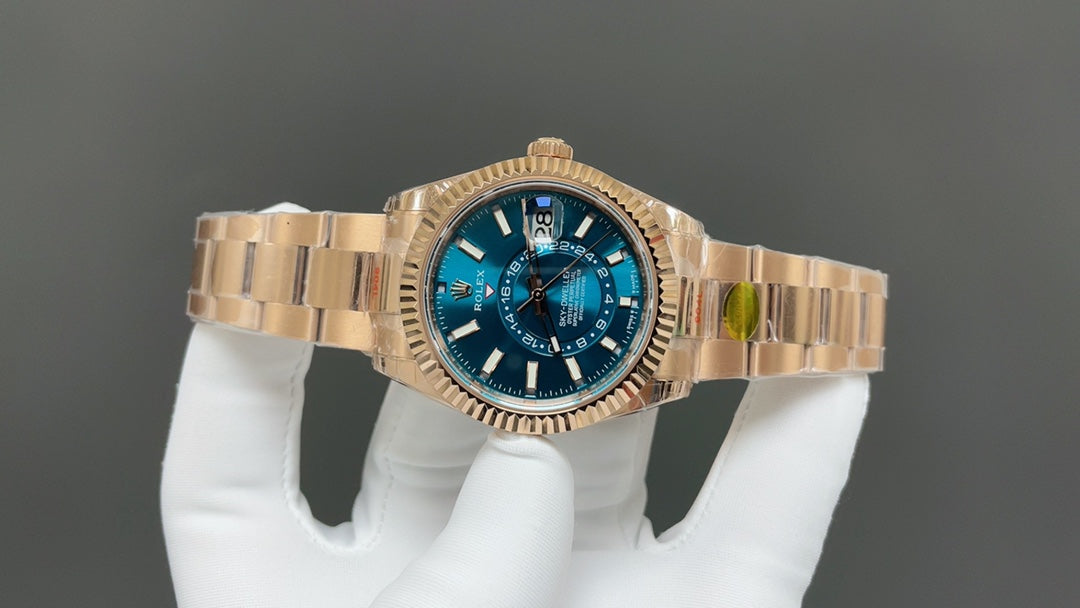Rolex Yacht-Master 42, Everose with blue dial