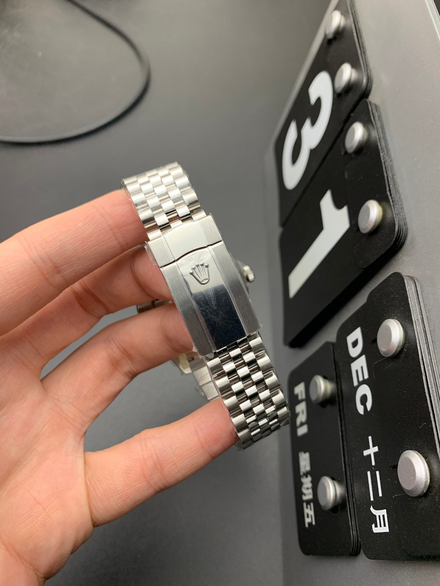 Rolex Oyster Perpetual Datejust 36/41, grey/silver dial