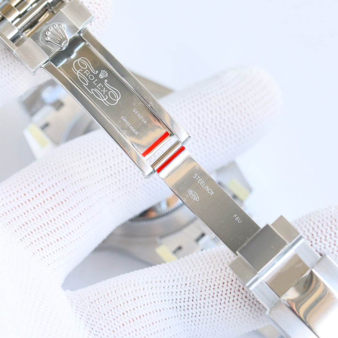 Rolex GMT-Master II, ref. 126720VTNR, left-handed green & black