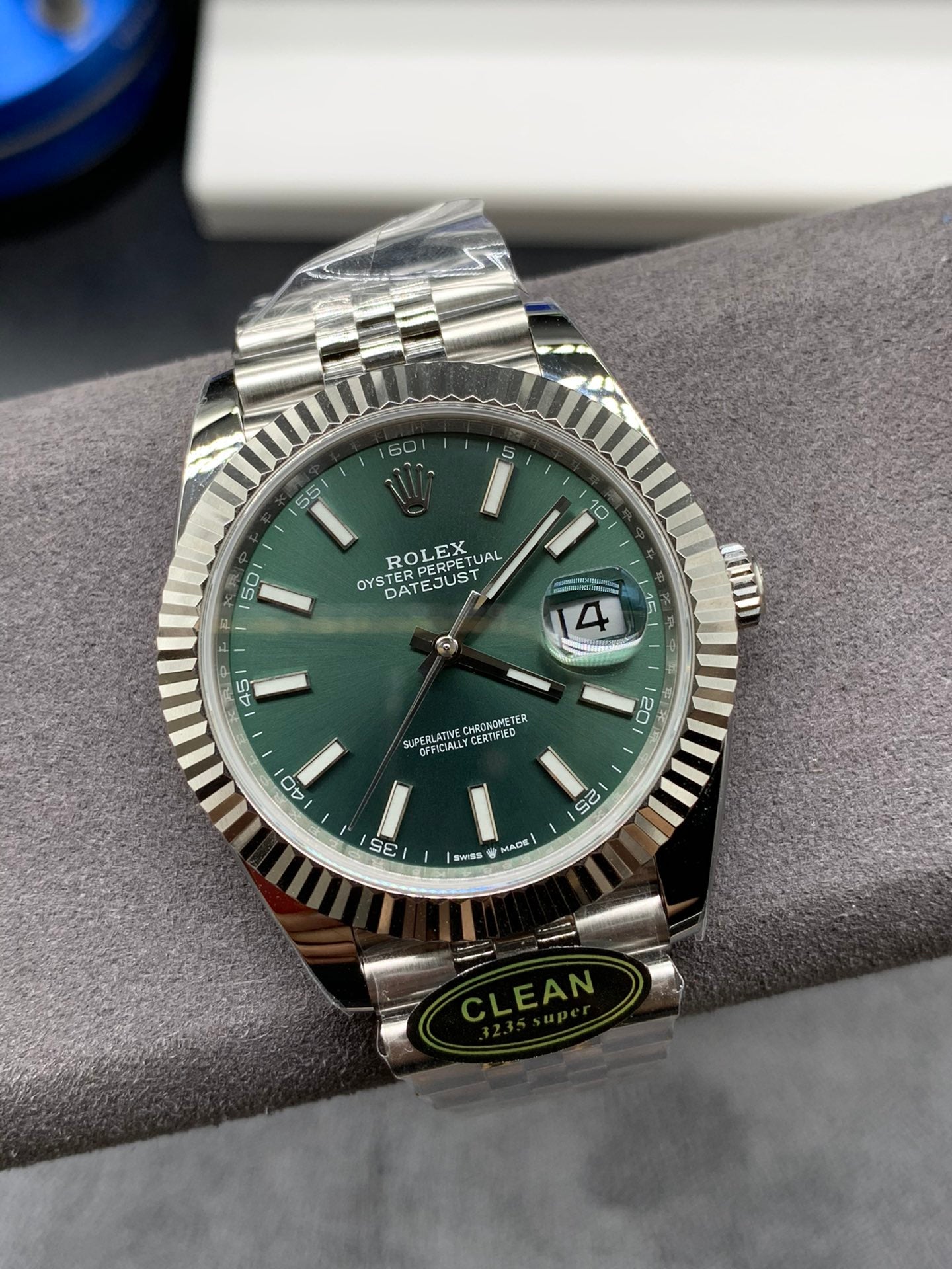 Rolex Oyster Perpetual Datejust 41, stainless steel, green dial