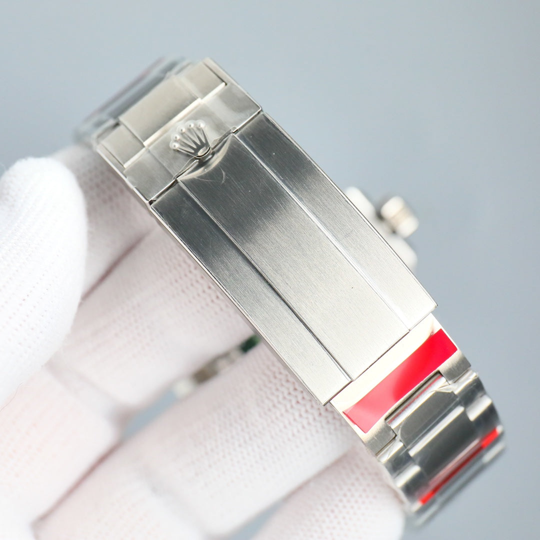 Rolex Sea-Dweller 43, black dial