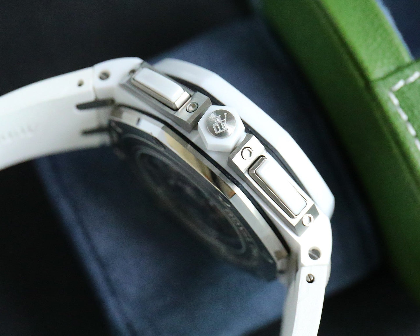 White Ceramic - White Rubber- Automatic - 42mm