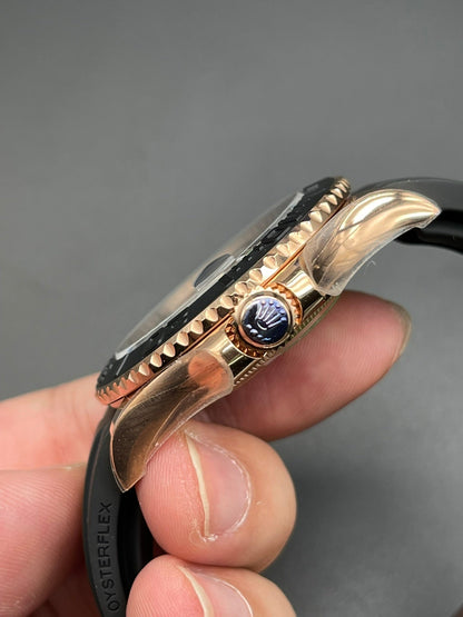 Rolex Yacht-Master 40, Oysterflex, black dial