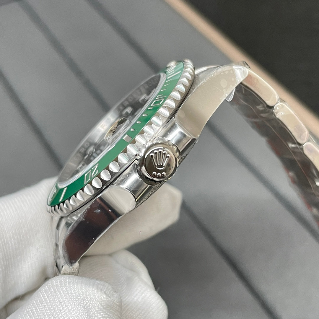 Rolex Oyster Perpetual Datejust 41 - Black Green