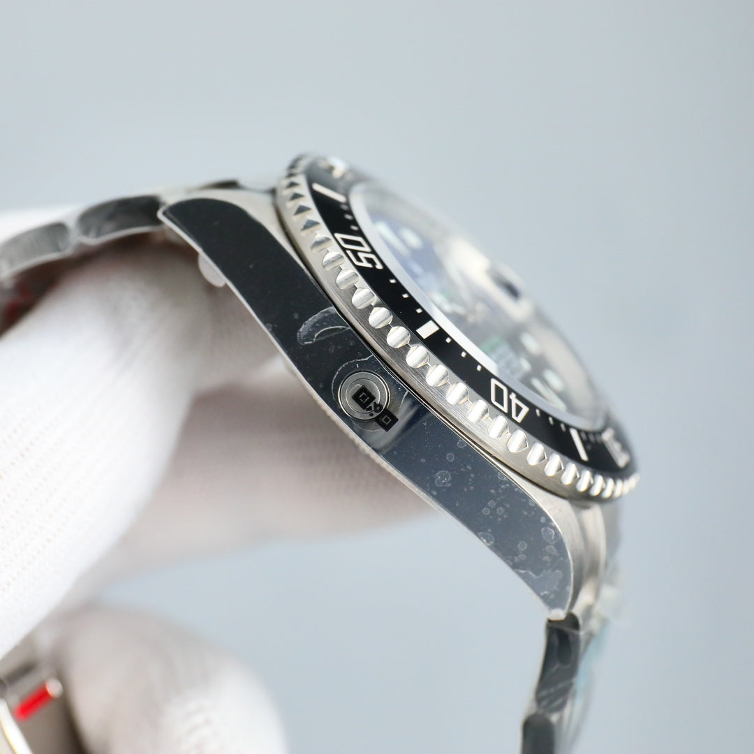 Rolex Sea-Dweller / Deepsea, blue & white 43mm