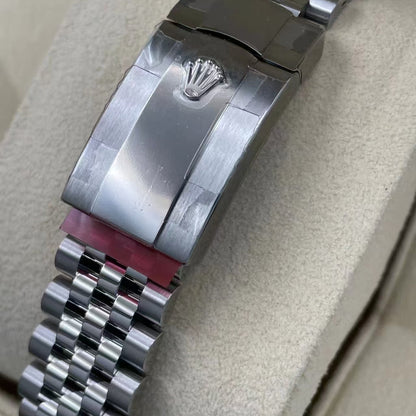 Rolex Oyster Perpetual 41, silver/white dial