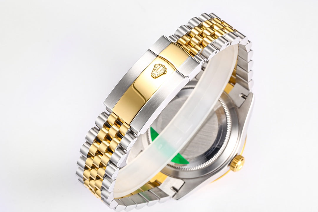 Rolex Sky-Dweller 42 - Yellow Silver White (Two-Tone)