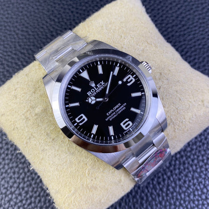 Rolex Oyster Perpetual 39, black dial