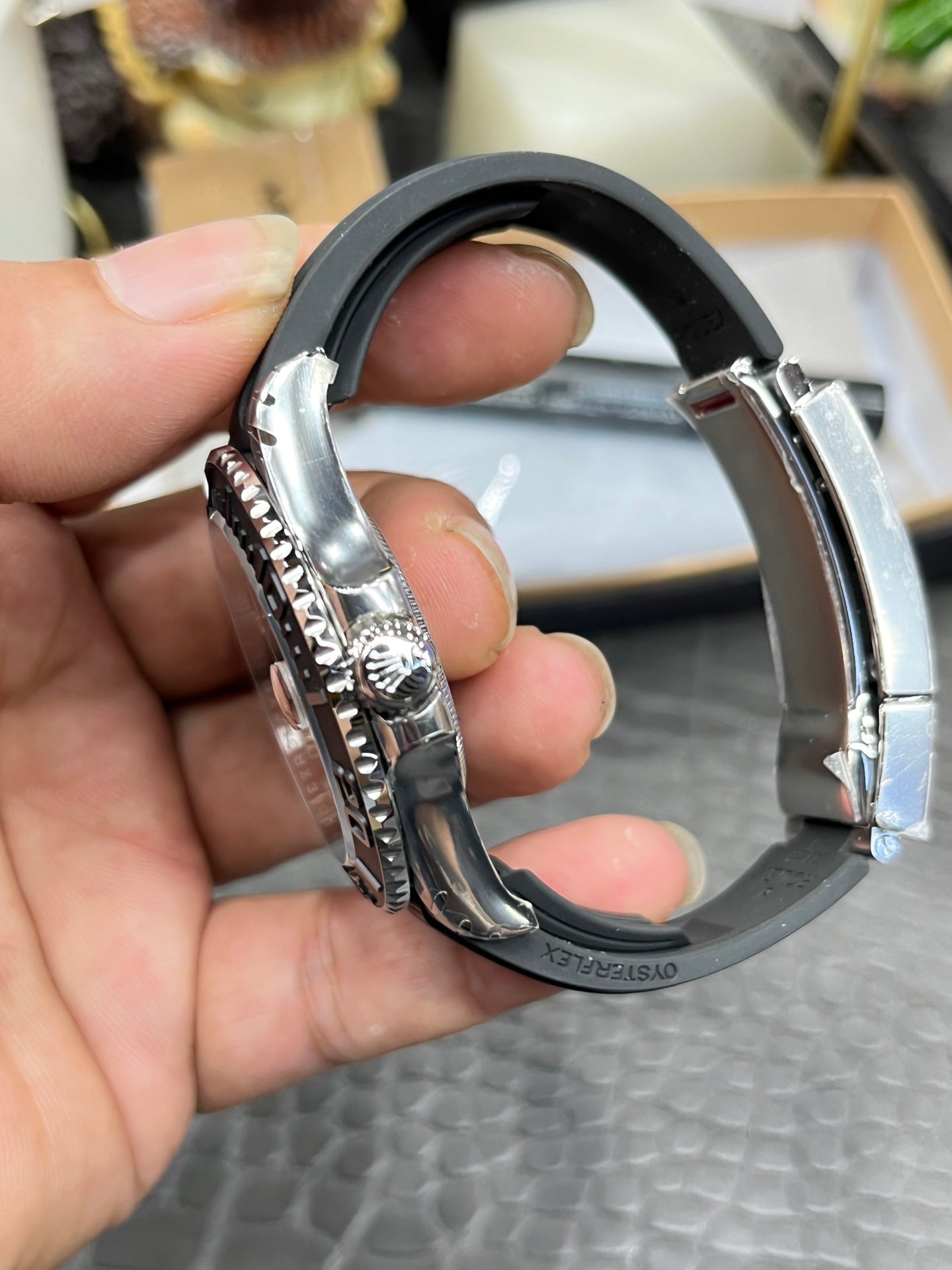 Rolex Yacht-Master 42, Oysterflex, black/white