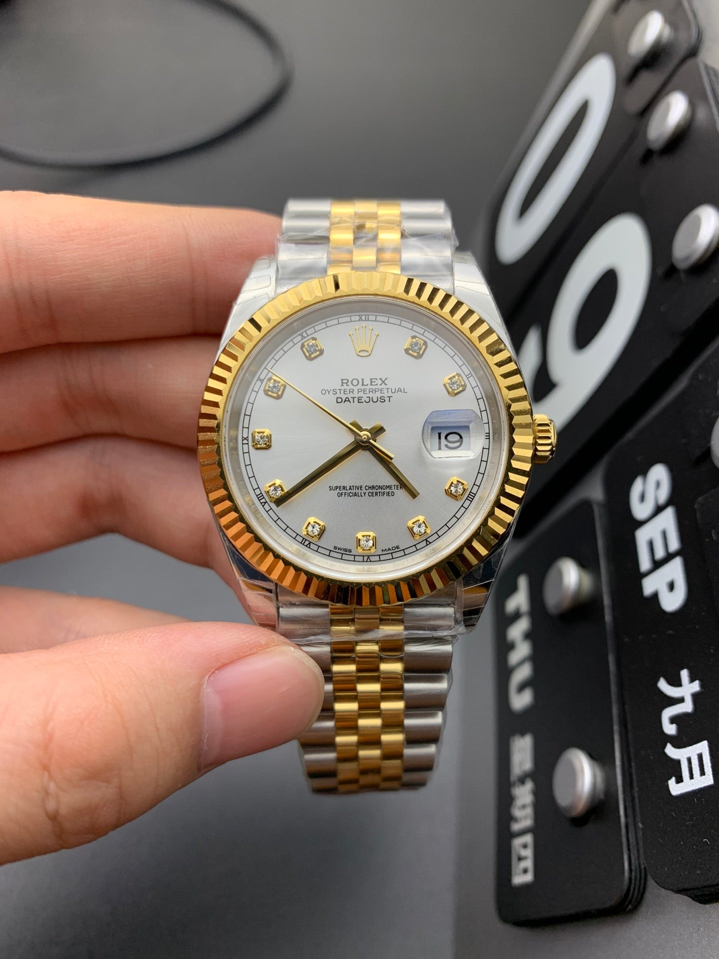 Rolex Lady-Datejust 31 (Steel and Diamonds)