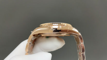 Rolex Yacht-Master 42, Everose with blue dial