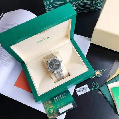 Rolex Oyster Perpetual Datejust 41, stainless steel, grey/silver dial