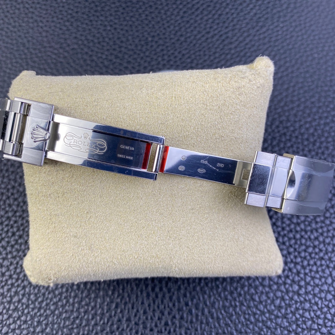 Rolex Cosmograph Daytona 40 - Black Red (Steel)