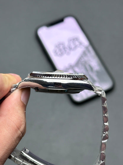 Rolex Submariner-style diver, black/white/colored variants