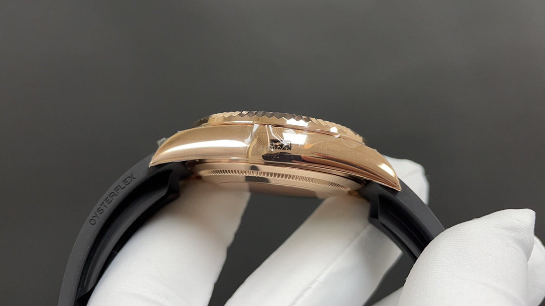 Rolex Yacht-Master 40/42, Everose gold on Oysterflex