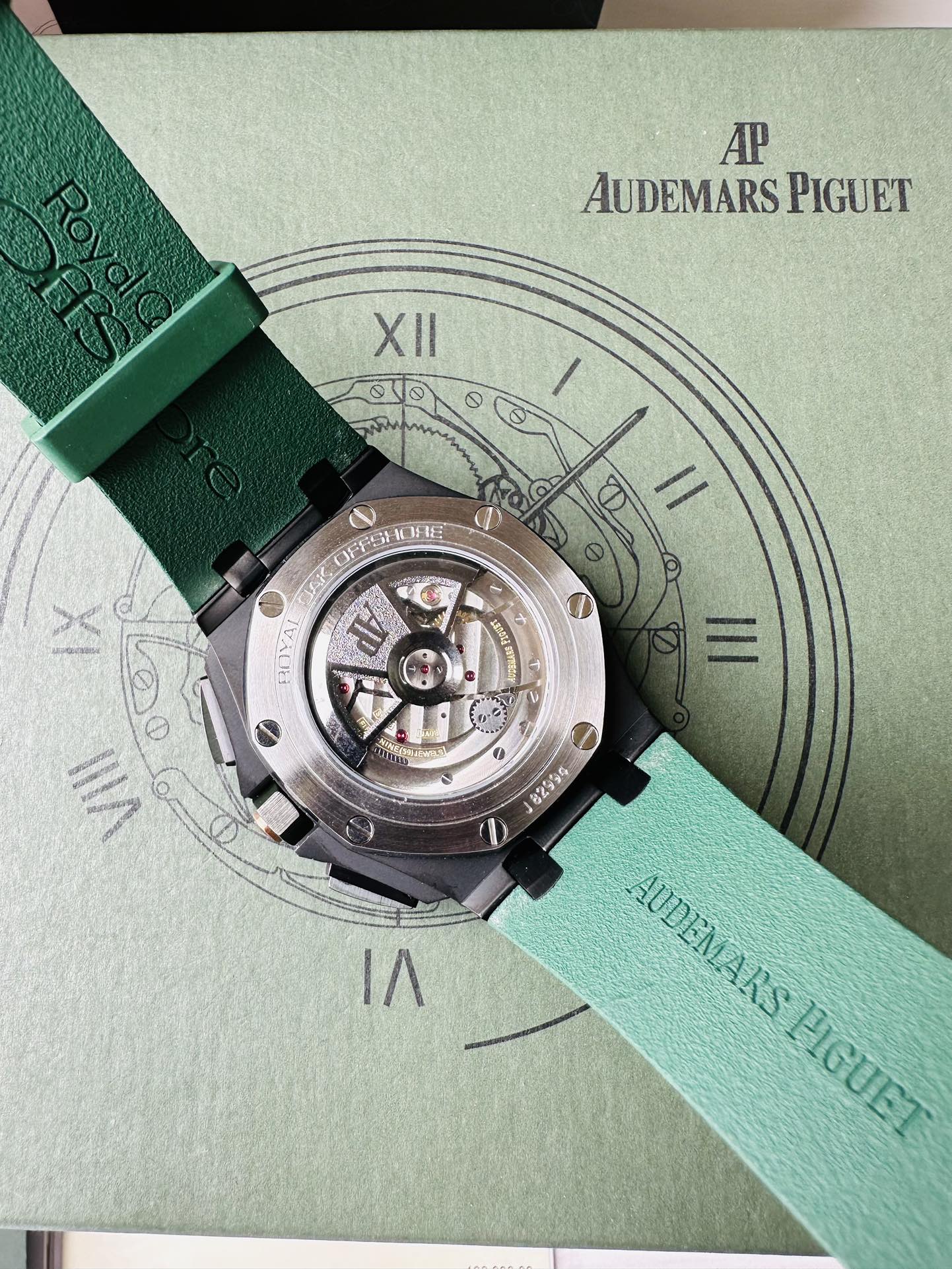 Green - Green Rubber- Automatic - 42mm