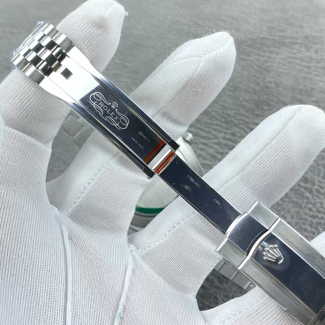 Rolex Oyster Perpetual Datejust 41, stainless steel, green dial