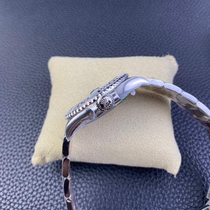 Rolex Submariner Date 40, blue dial & bezel