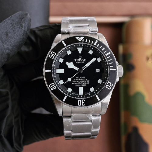 Black -Silver 904L Steel -Automatic - 42mm