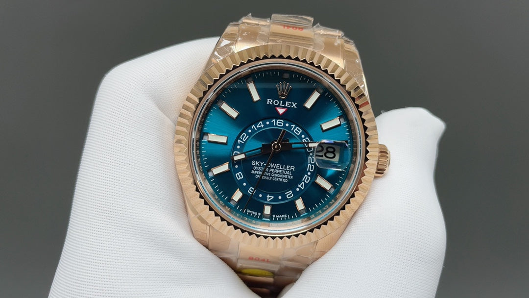 Rolex Yacht-Master 42, Everose with blue dial