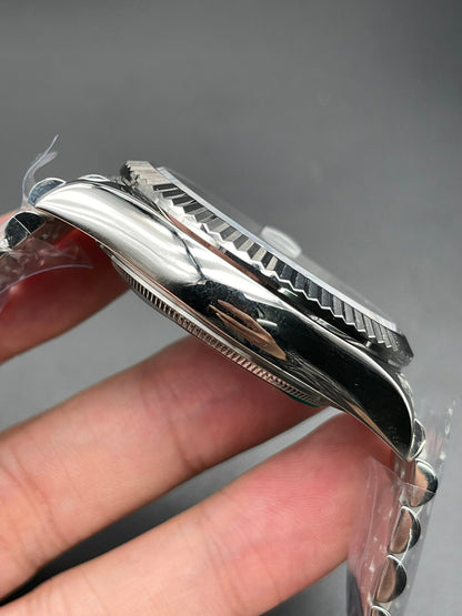 Rolex Sky-Dweller 42 - Green Silver