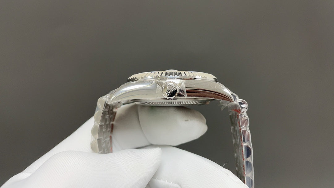 Rolex Yacht-Master 42, white/silver style