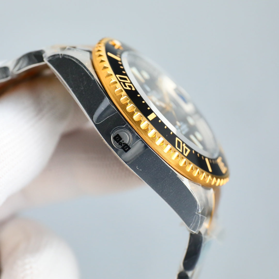 Rolex Sea-Dweller 43, steel & yellow gold