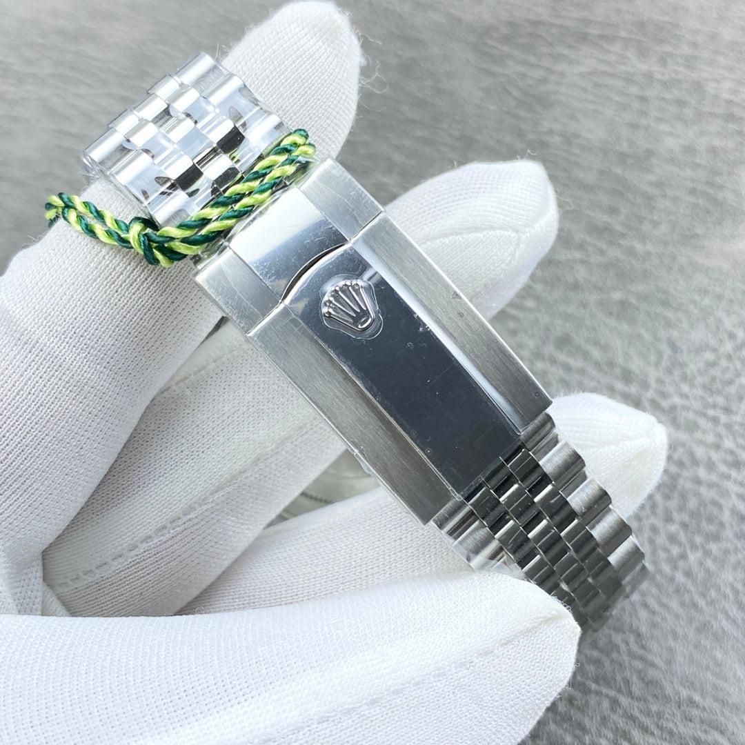 Rolex Sky-Dweller 42 - Blue Silver (White Steel)