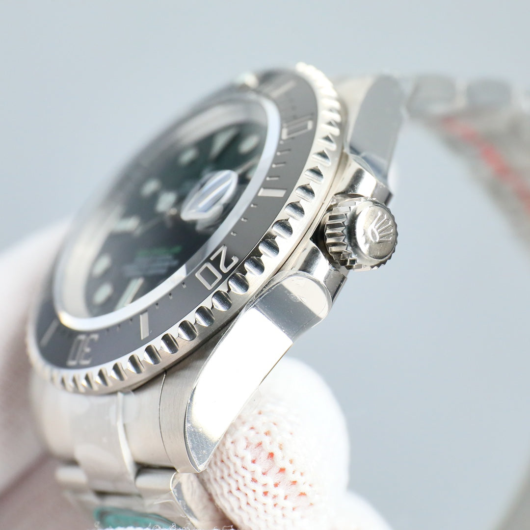 Rolex Datejust 41 Oystersteel (Black/Green Dial)