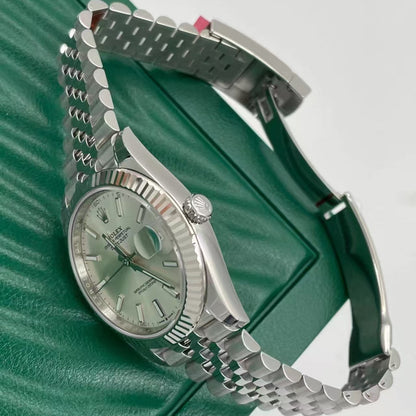 Rolex Oyster Perpetual 41, silver/white dial