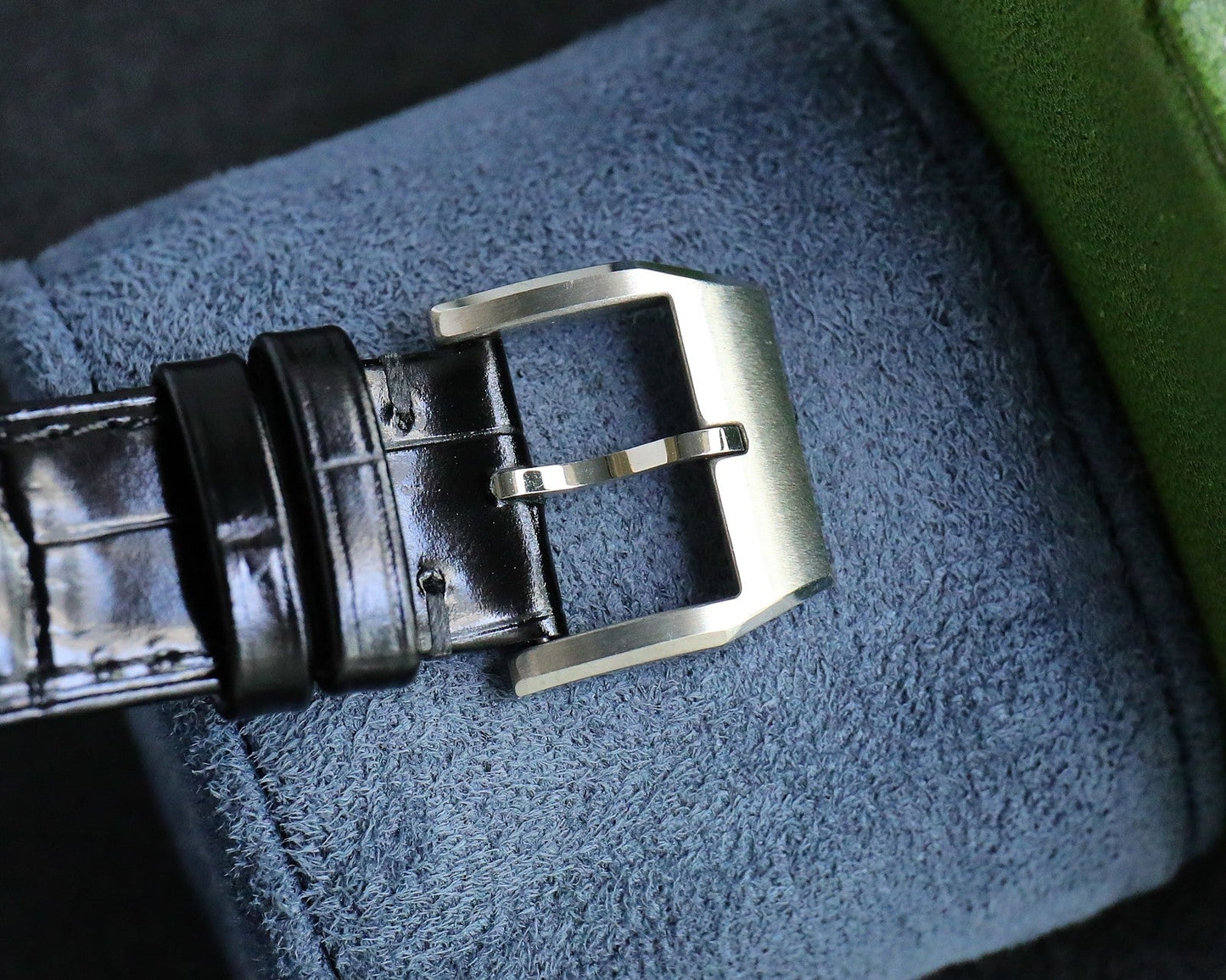 Green - Black Leather - Automatic - 41mm