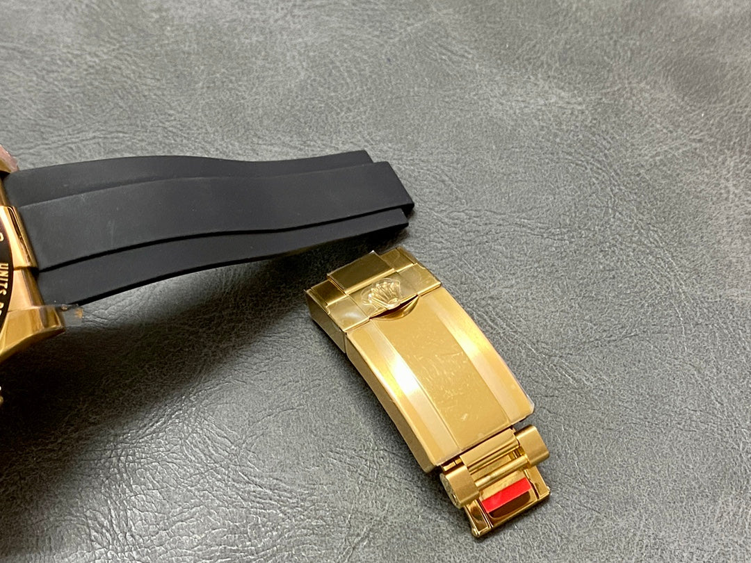 Rolex Cosmograph Daytona, colored racing accents (blue, orange, green, yellow etc.)