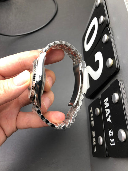 Rolex Oyster Perpetual Datejust 36/41, grey/silver dial