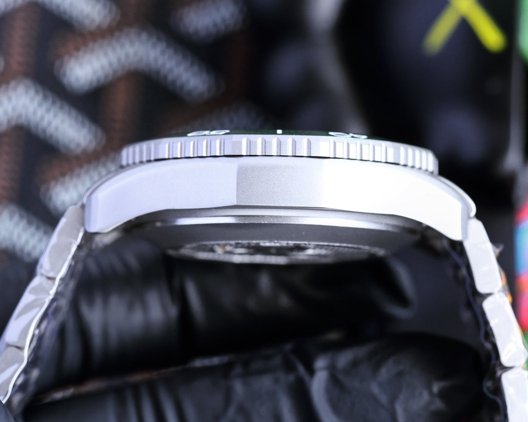 Blue -White 904L Steel - Automatic - 41mm