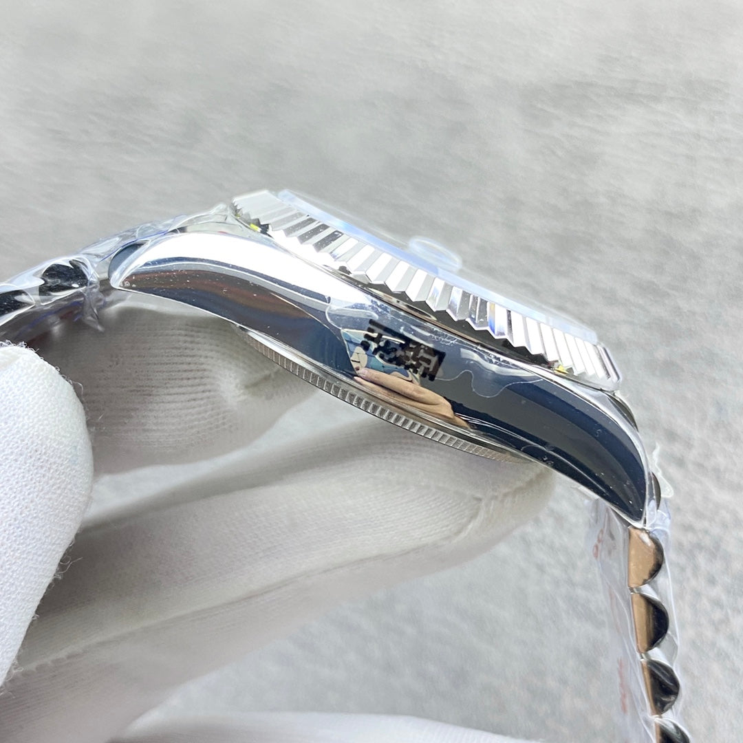 Rolex Sky-Dweller 42 - Blue Silver (White Steel)