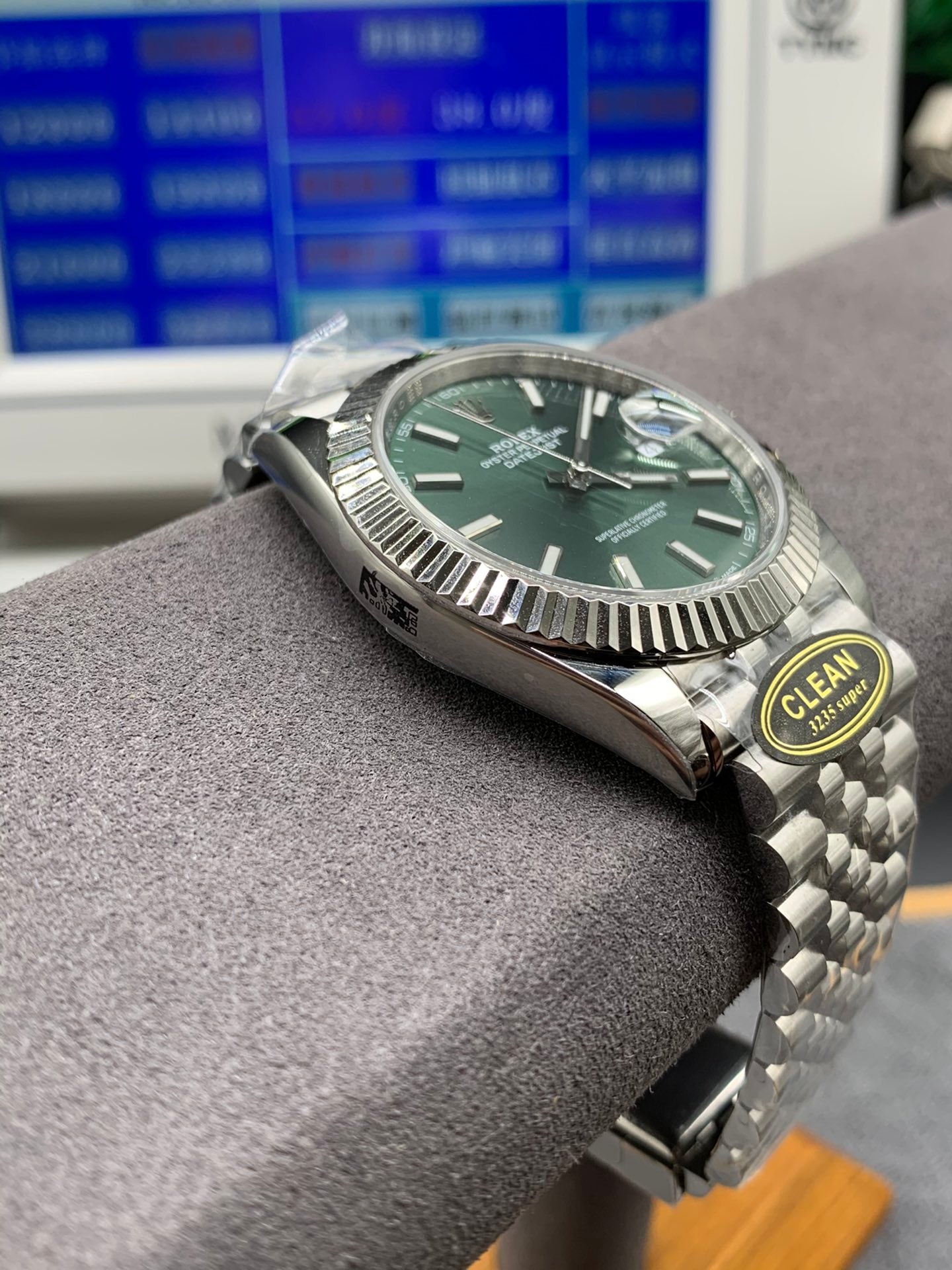 Rolex Oyster Perpetual Datejust 41, stainless steel, green dial