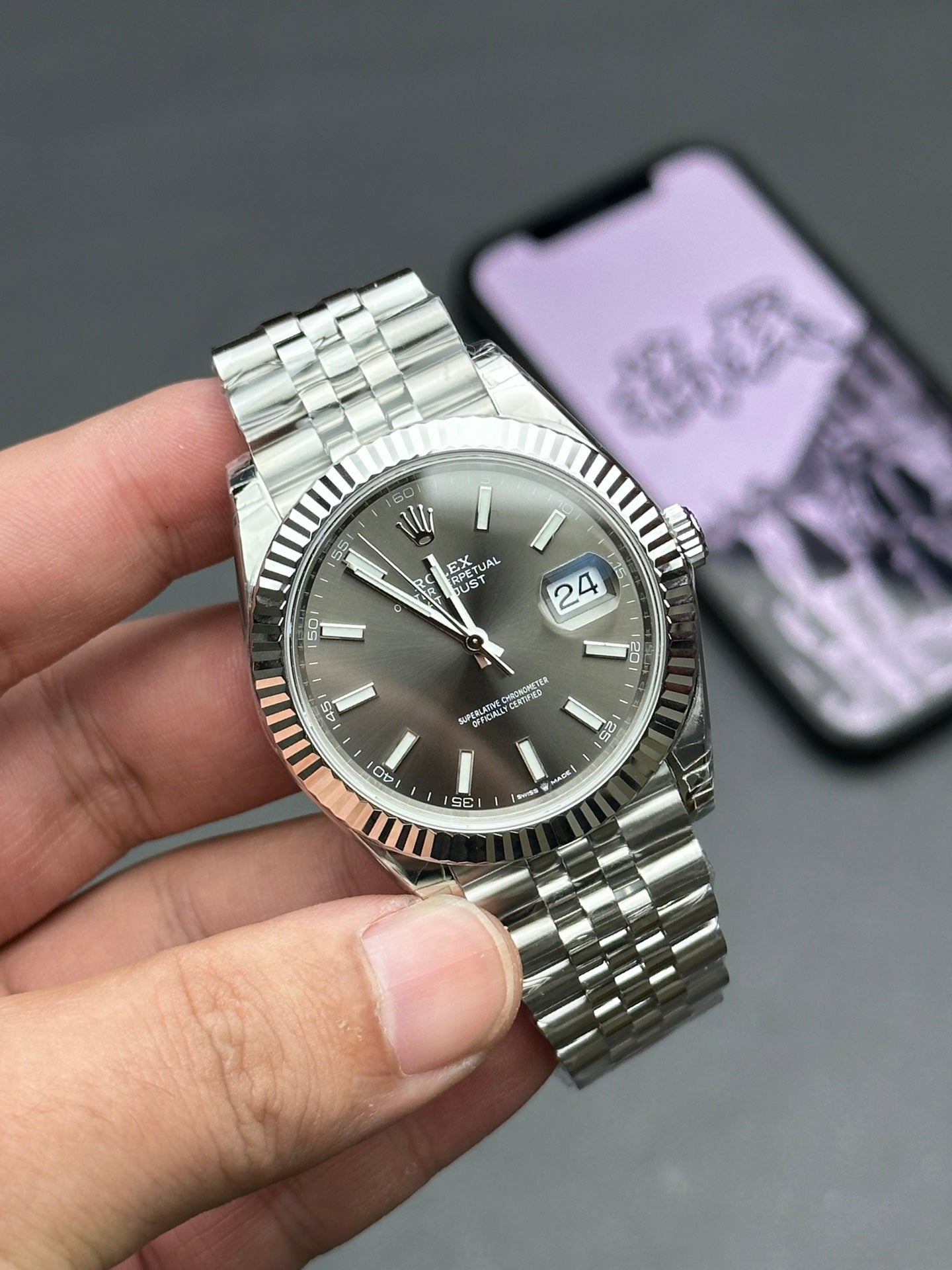 Rolex Oyster Perpetual Datejust 41, stainless steel, grey/silver dial