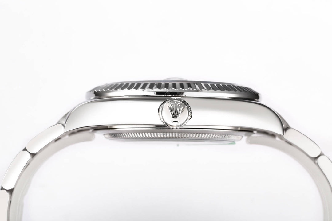 Rolex Sky-Dweller 42 - Black Silver (Steel)