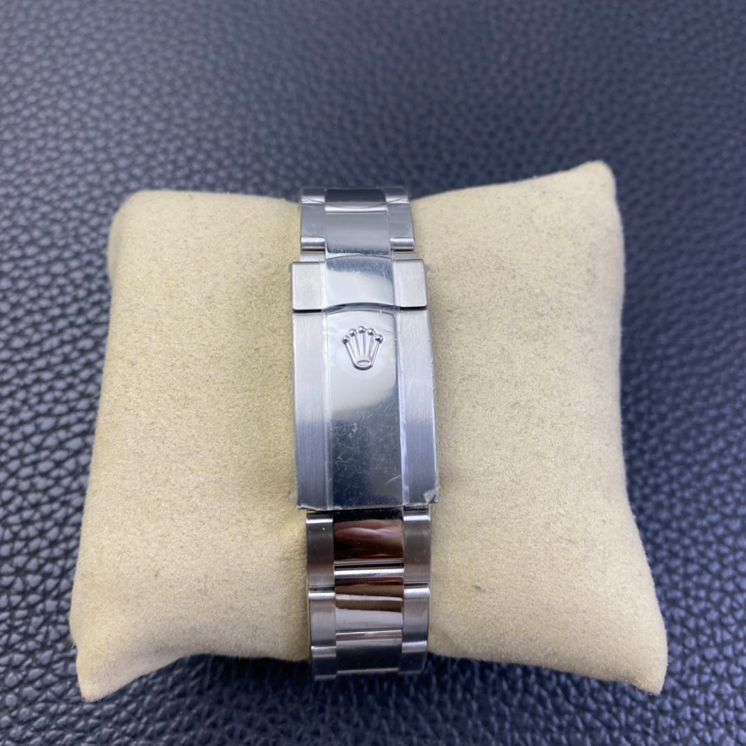 Rolex Oyster Perpetual Datejust 41, ref. 126334, silver dial