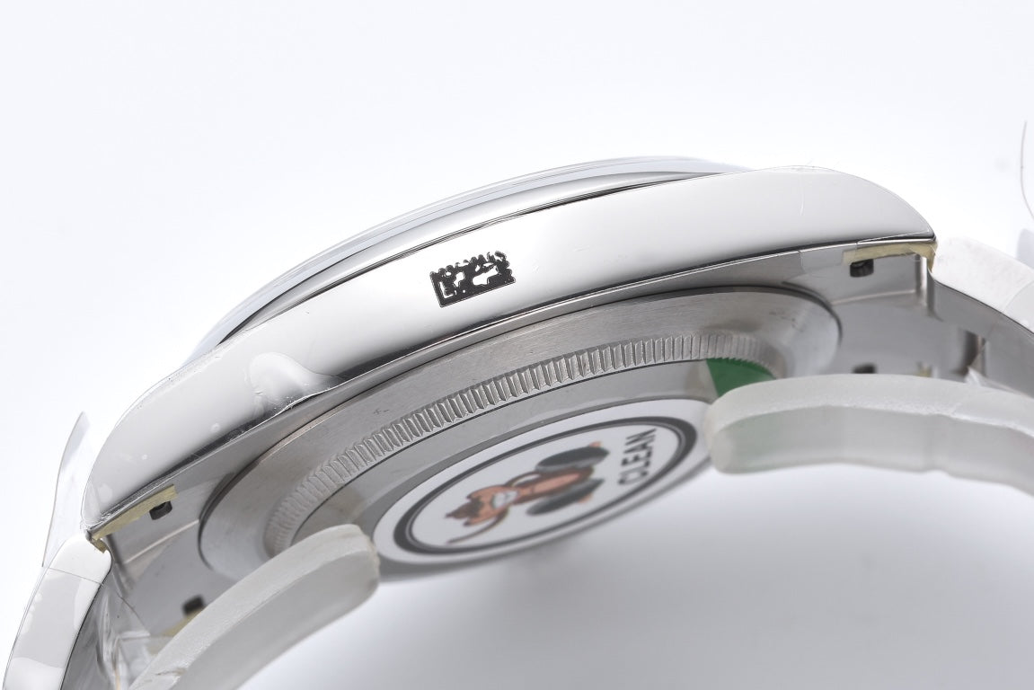 Rolex Oyster Perpetual Datejust 41 - Silver