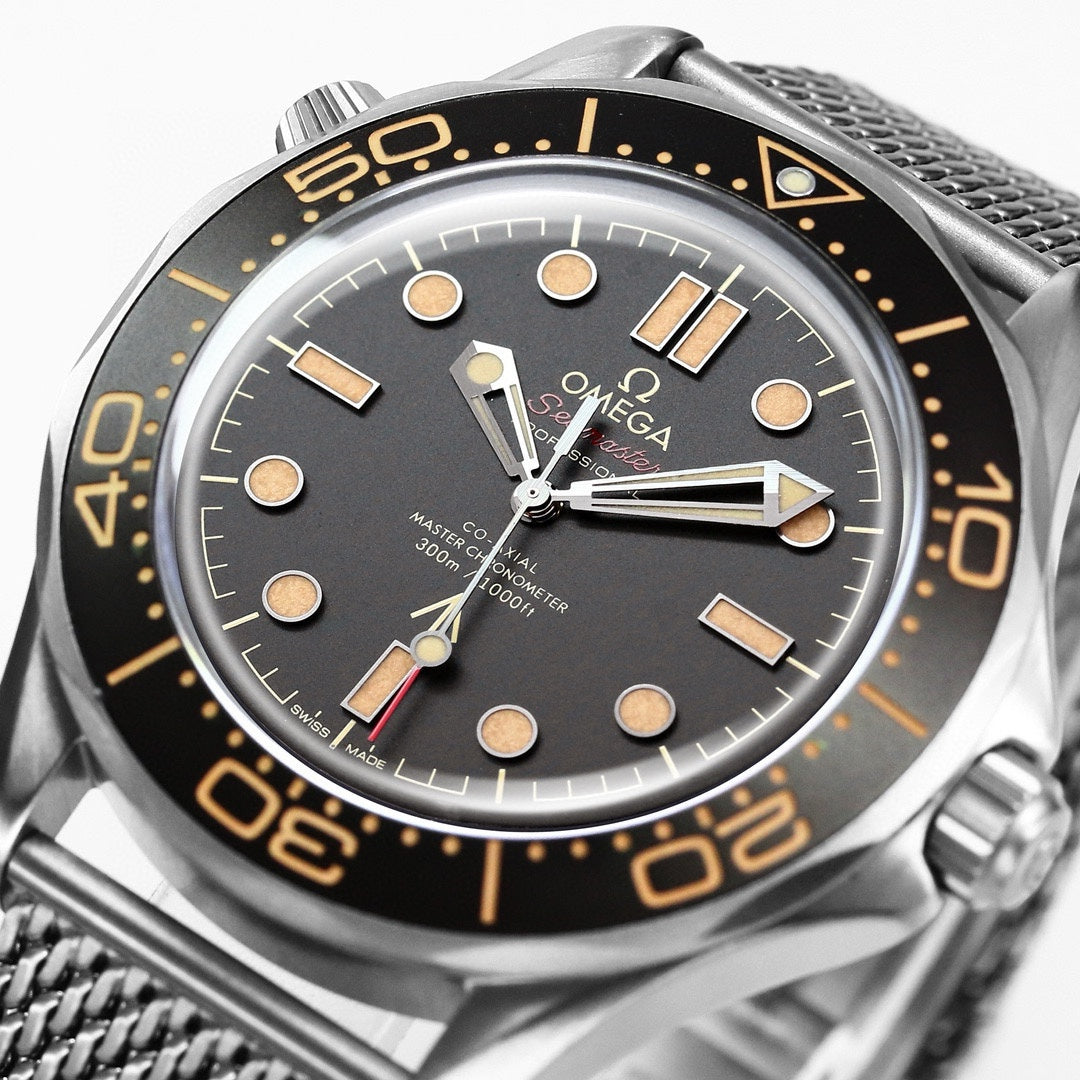 Top Version-210.90.42.20.01- Titanium - Automatic - 42mm