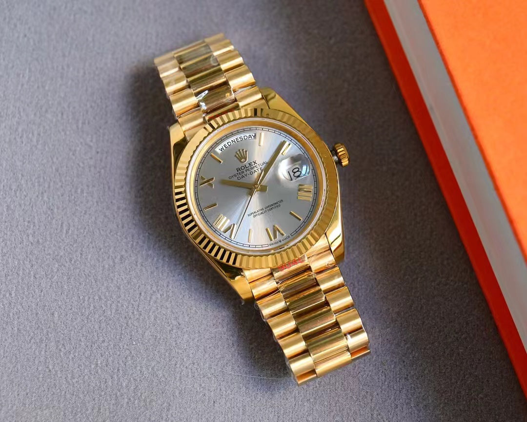 Rolex Submariner Date 40, steel & yellow gold