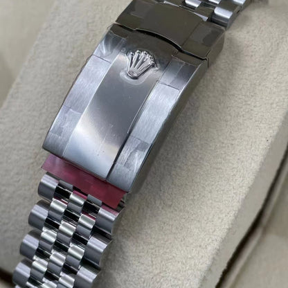 Rolex Oyster Perpetual 41, silver/white dial