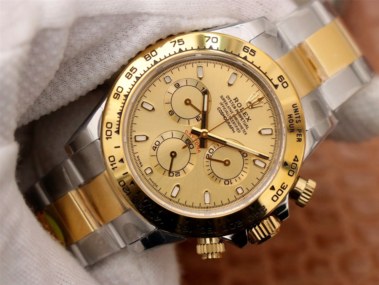 Rolex Cosmograph Daytona 40 - Yellow Gold
