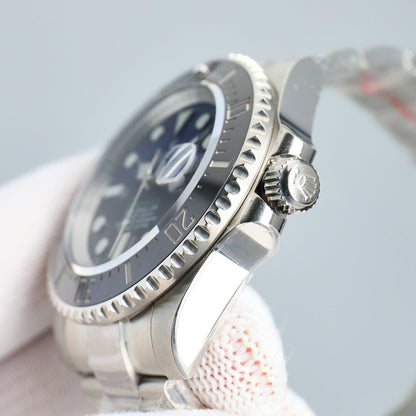 Rolex Sea-Dweller / Deepsea, blue & white 43mm