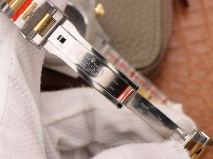 Rolex Cosmograph Daytona 40 - Yellow Gold