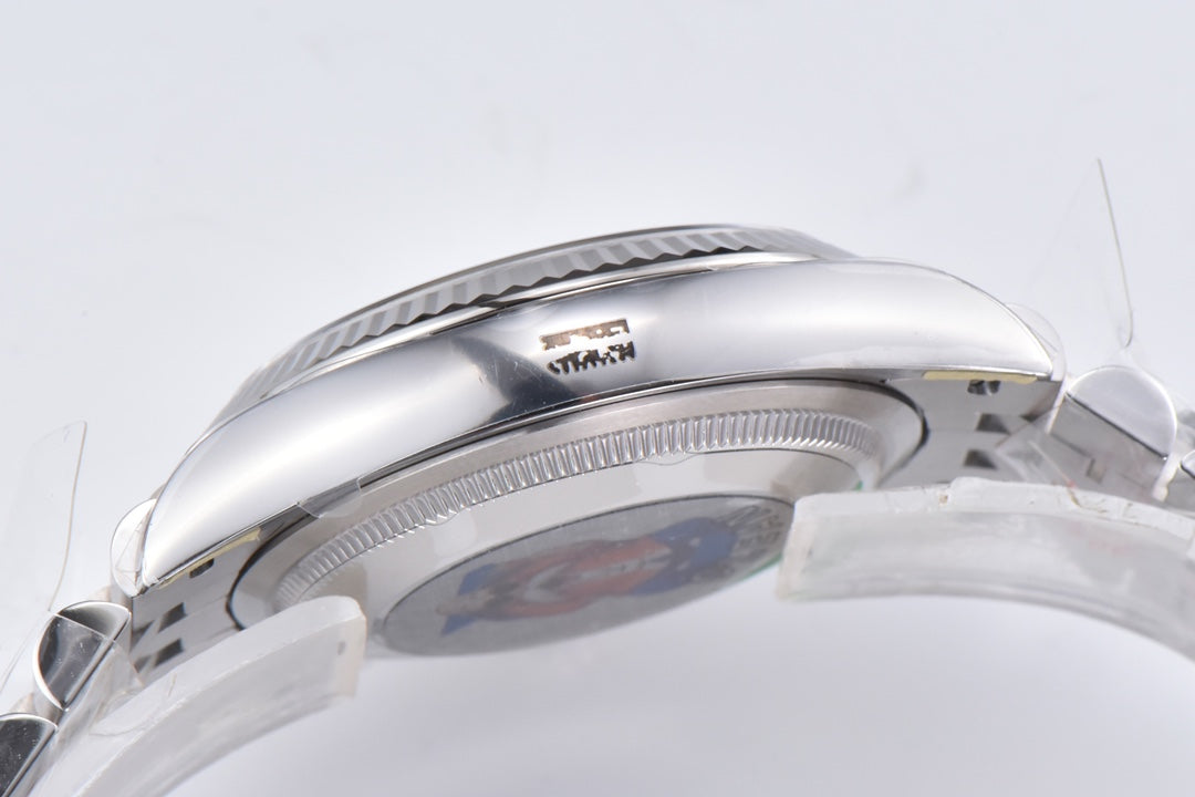 Rolex Oyster Perpetual Datejust 41/36 - White