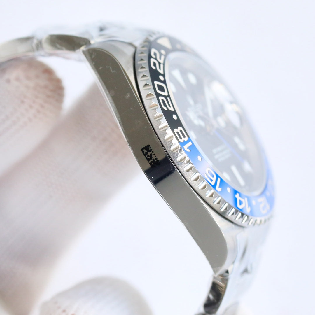 Rolex GMT-Master II, blue & black bezel (“Batman”)